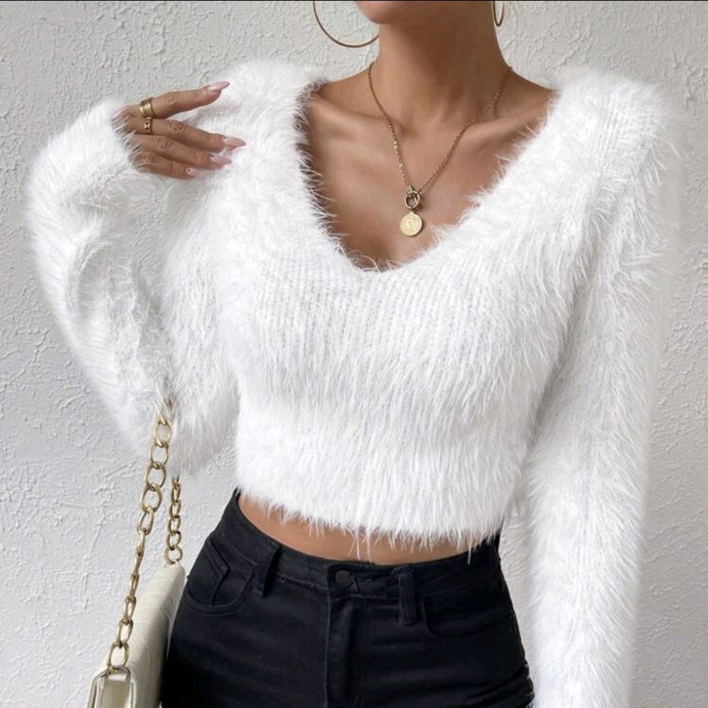 SHEIN Essnce Solid V Neck Crop Fuzzy Sweater